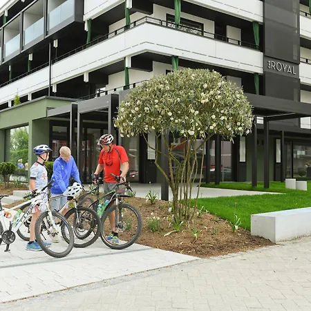 Royal Lägenhetshotell 4*